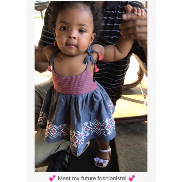 Meet your Posher 🌟POSH AMBASSADOR!🌟 - Picture 3 of 8